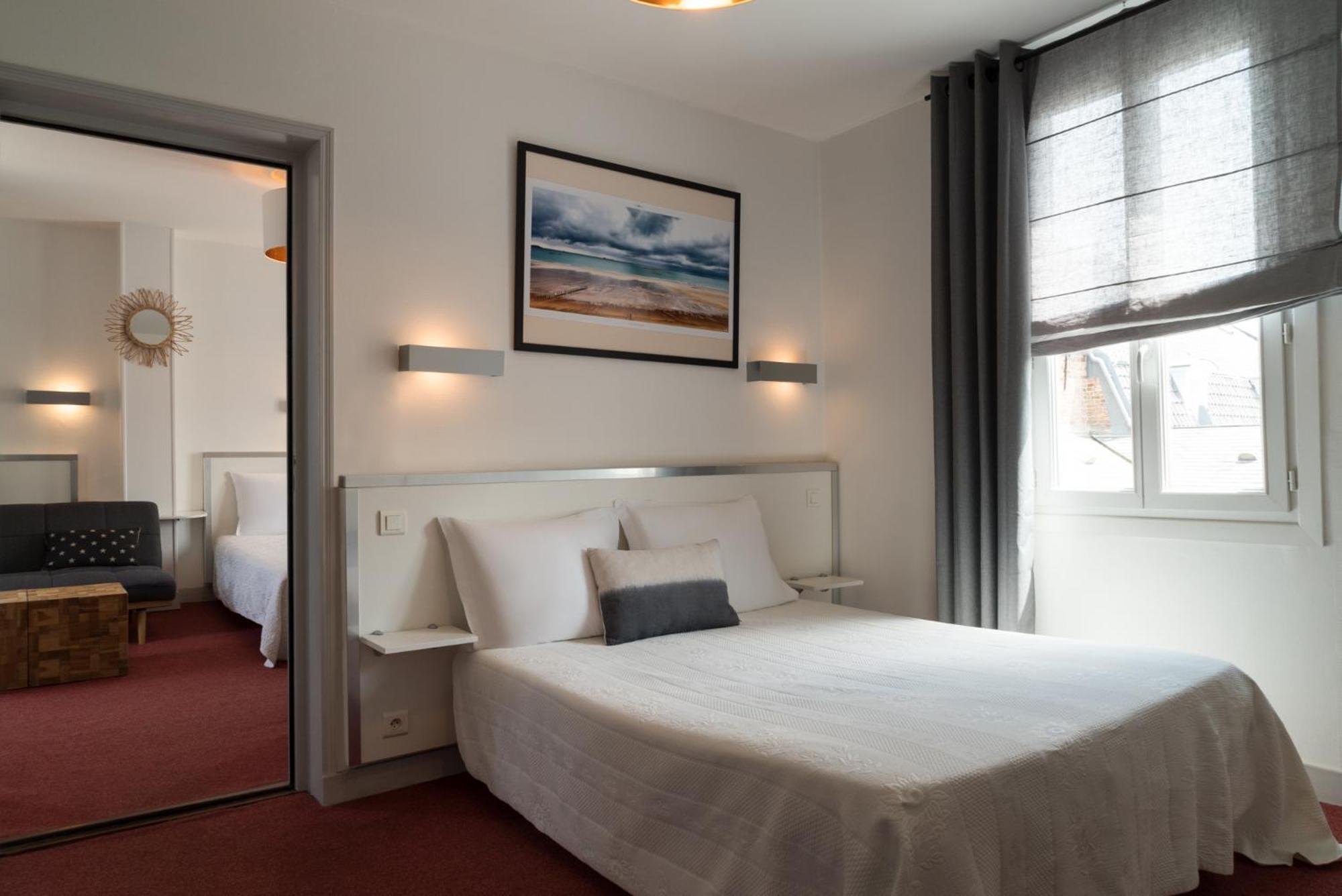 The Originals Boutique, Hotel La Colonne De Bronze, Saint-Valery-Sur-Somme Exterior photo